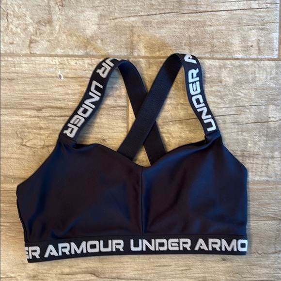 Under Armour Black Sports Bra - Picture 1 of 2